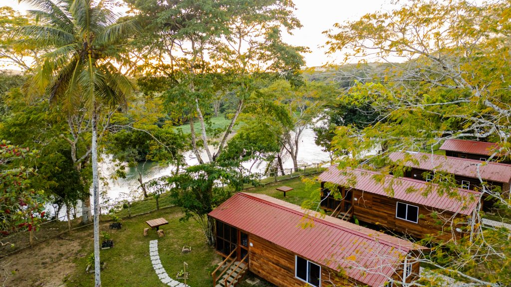 where to stay in Cayo